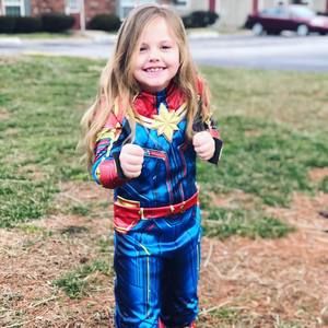 Meet your Posher, Caitlin